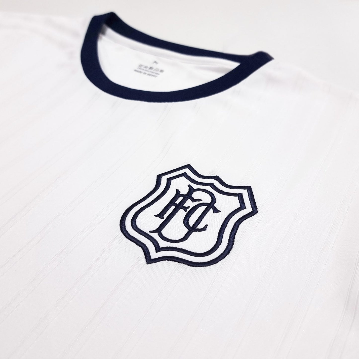 Jnr DFC Retro Style T-Shirt White|Navy
